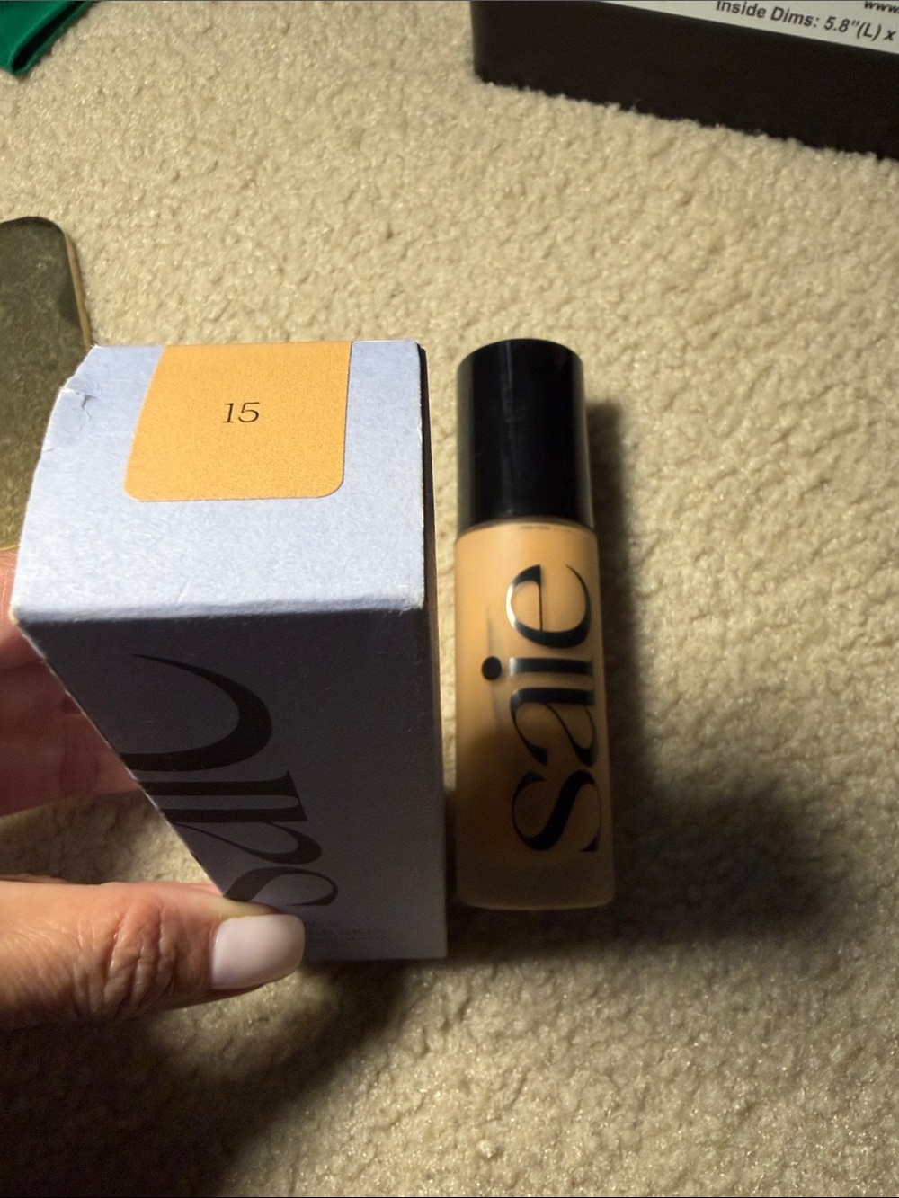 Saie Glowy Super Skin - Shade 15 Tan